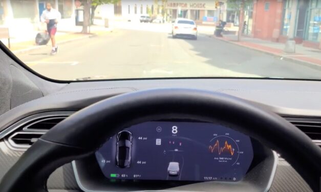 Next autopilot update: Pedestrians on Tesla screens can now walk properly
